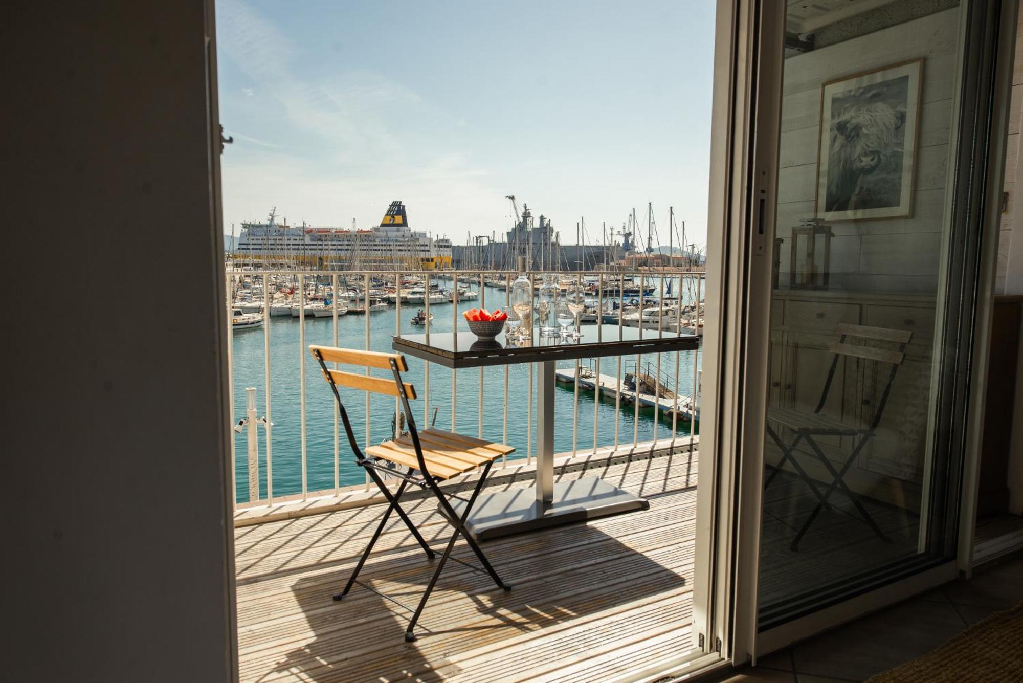 Marinca Du Port De Toulon Lägenhet Exteriör bild